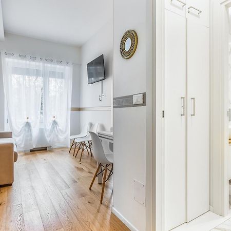 Apartament Milano Vetra-Parco Delle Basiliche 2 Pax- Wifi- Banfi Zewnętrze zdjęcie